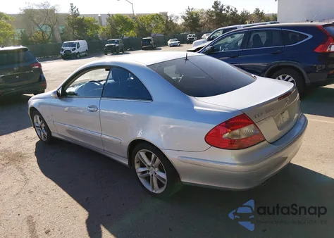 2006 Mercedes-Benz Clk 350 z USA, uszkodzony, nr VIN WDBTJ56H56F180813